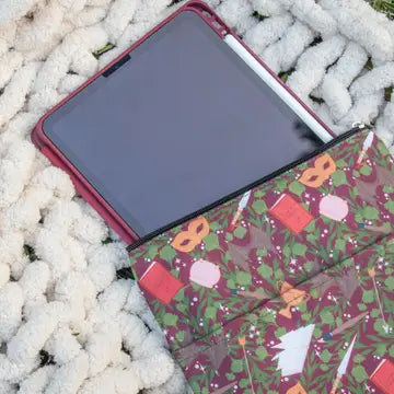 Book & Tablet Sleeve in ACOTAR